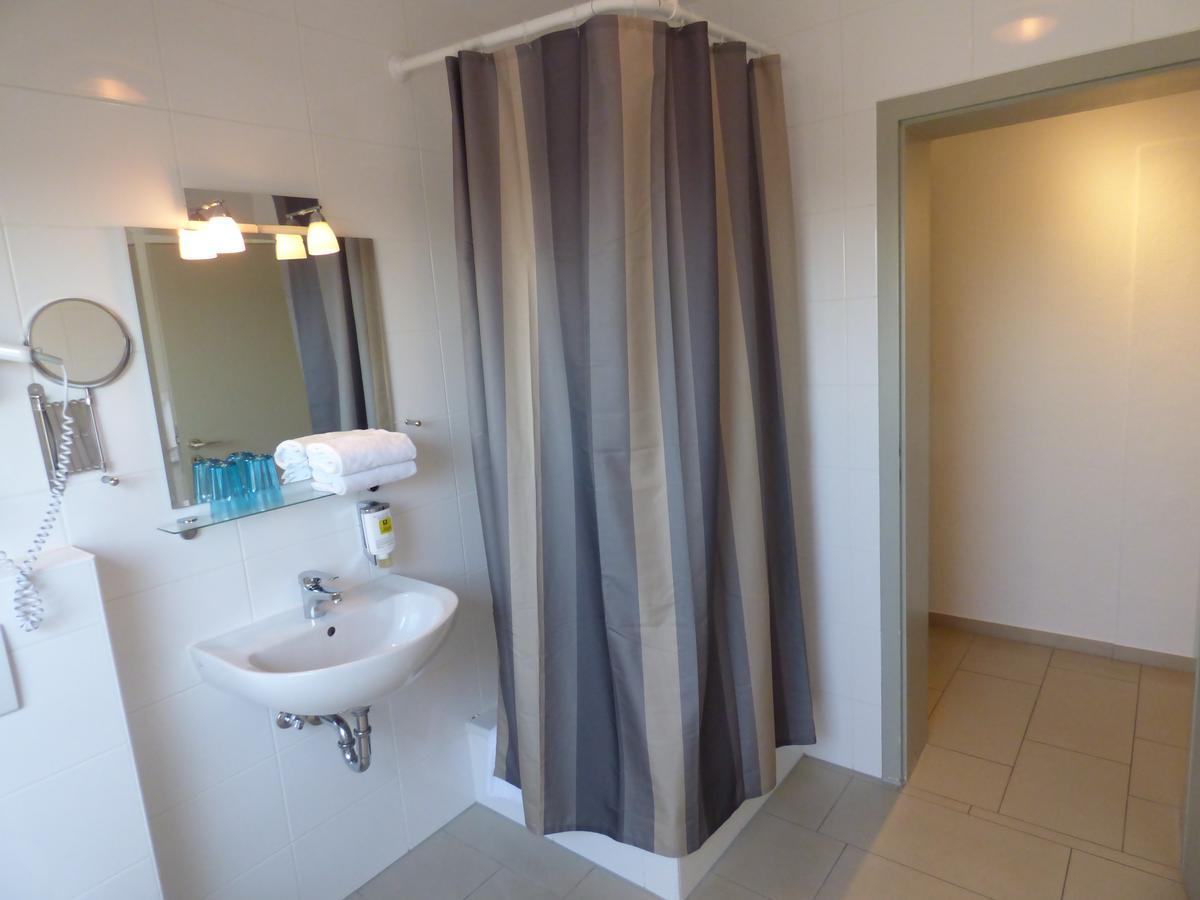 Hotel Art Inn Dinslaken Luaran gambar