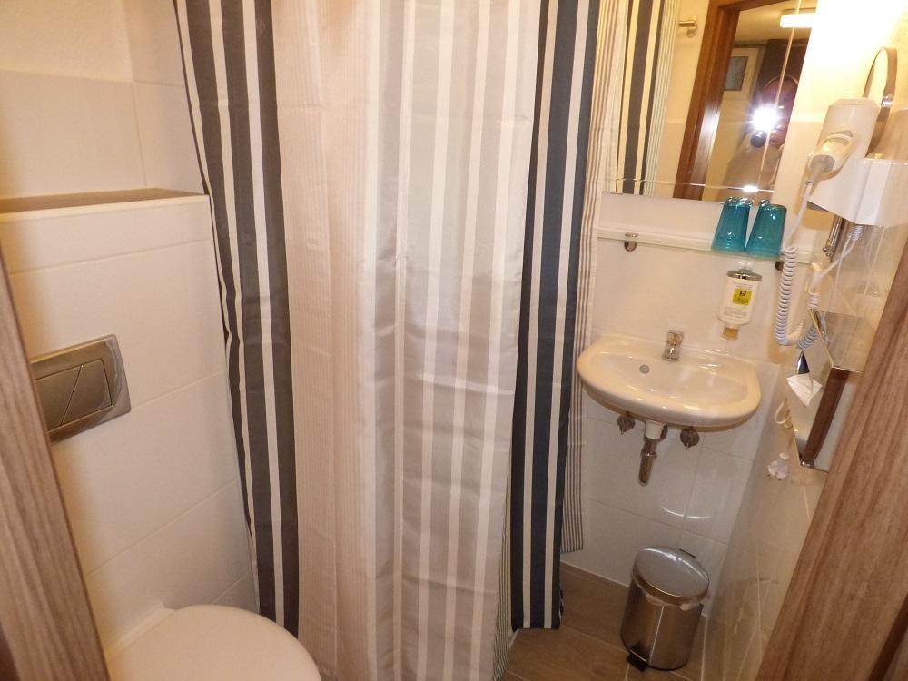 Hotel Art Inn Dinslaken Luaran gambar
